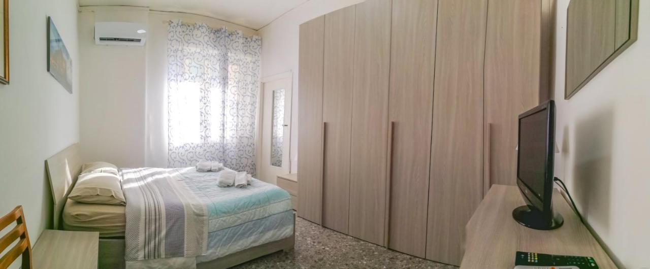 Metro Guest House Napoli Exterior foto