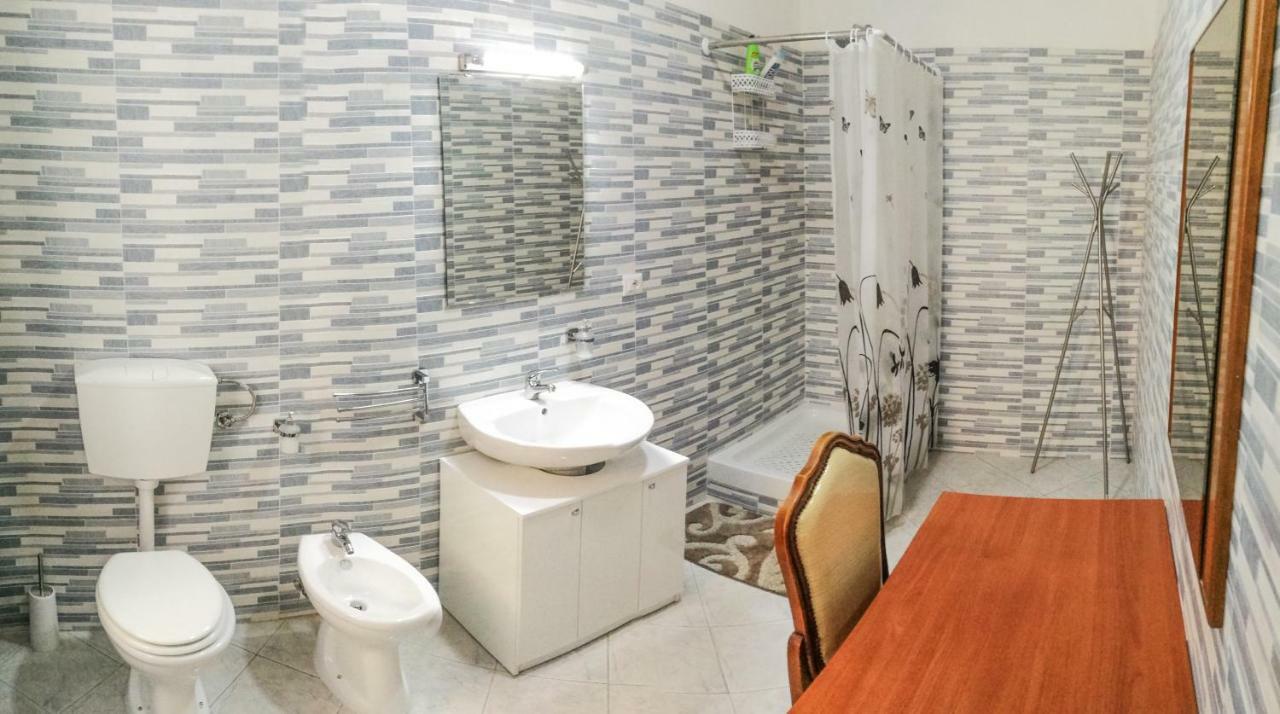 Metro Guest House Napoli Exterior foto